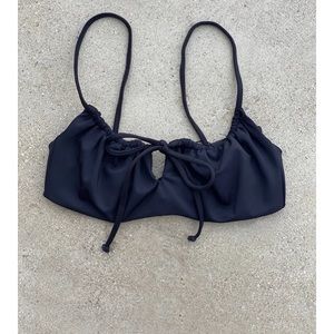 Skatie Demi bikini top size small